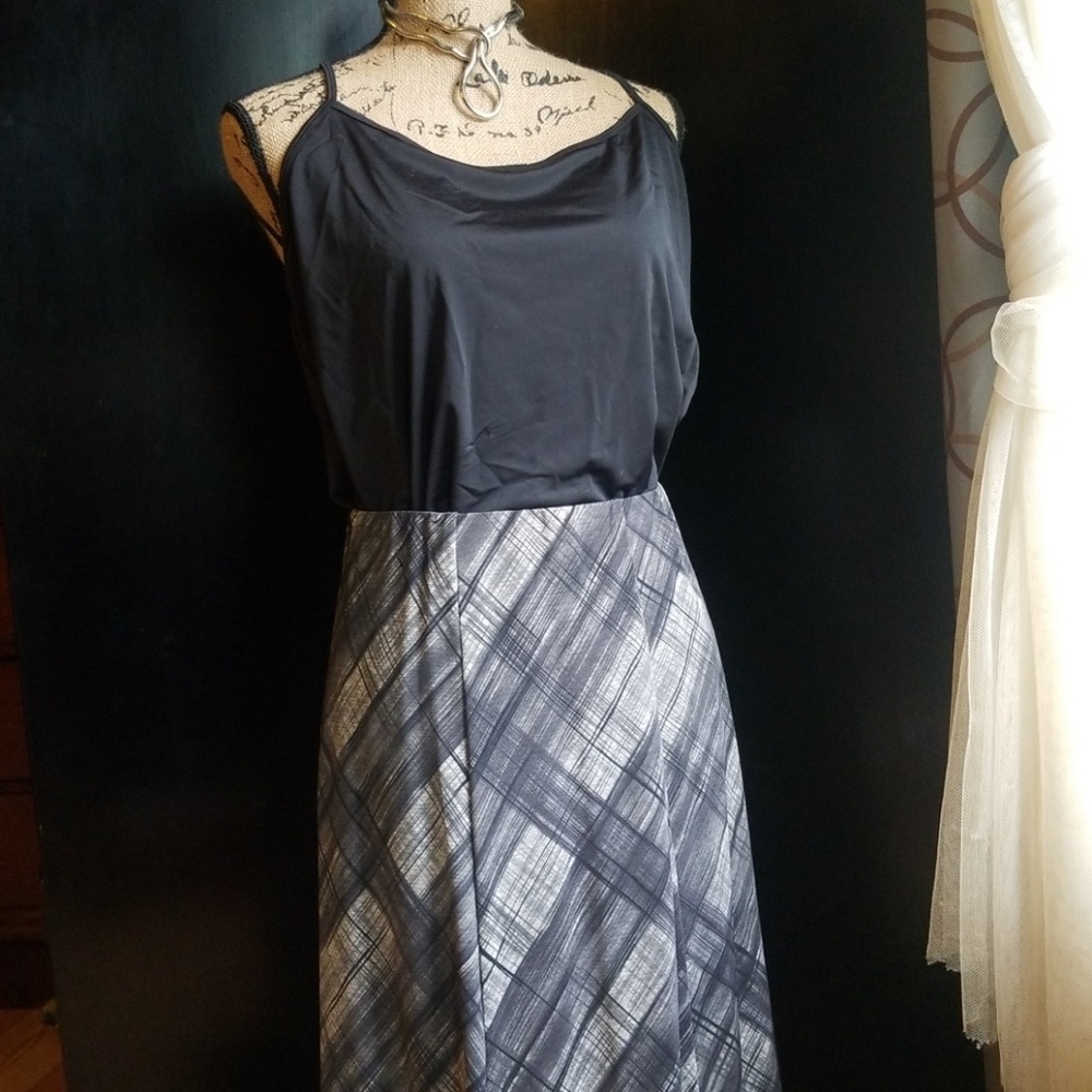 Gray maxi skirt SEE SIZE BELOW